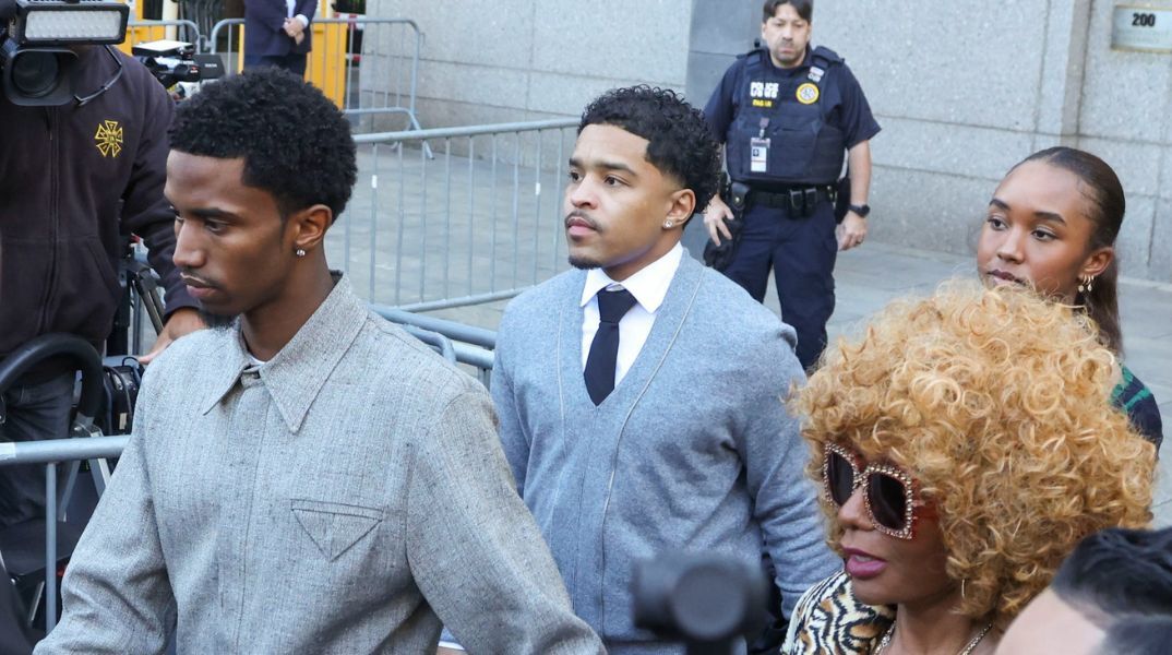 Σον Diddy Κομπς: Ενώ η δίκη για σωματεμπορία πλησιάζει στο τέλος της, νέα αγωγή κατηγορεί τον μεγιστάνα της ραπ και τον γιο του για ομαδικό βιασμό το 2017.