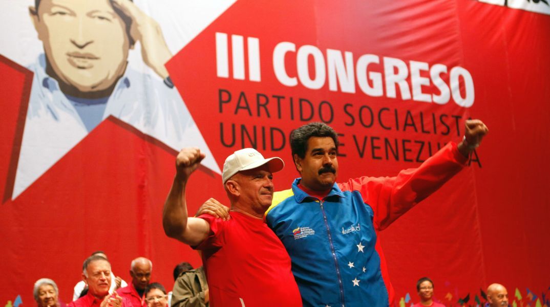 Βενεζουέλα: Ο πρώην επικεφαλής της στρατιωτικής αντικατασκοπείας Ούγκο Καρβαχάλ δηλώνει ένοχος για διακίνηση ναρκωτικών στις ΗΠΑ - Αντιμετωπίζει ισόβια.