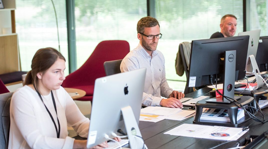 Νέο εργασιακό νομοσχέδιο: Μέχρι και 13 ώρες εργασία την ημέρα - Τι αλλάζει σε υπερωρίες και προσλήψεις