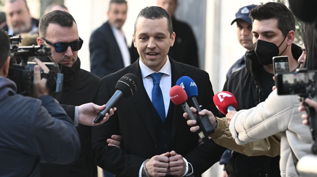 Ηλίας Κασιδιάρης: Την αποφυλάκισή του με περιοριστικούς όρους προτείνει η εισαγγελέας Εφετών