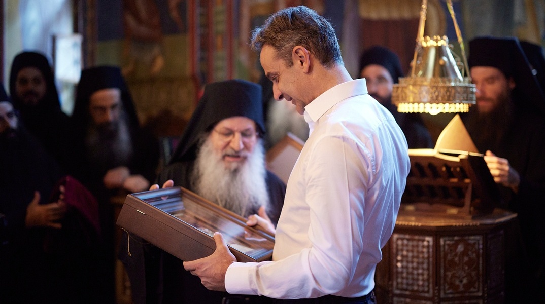 Ο Κυριάκος Μητσοτάκης στην Ιερά Μονή Σίμωνος Πέτρας