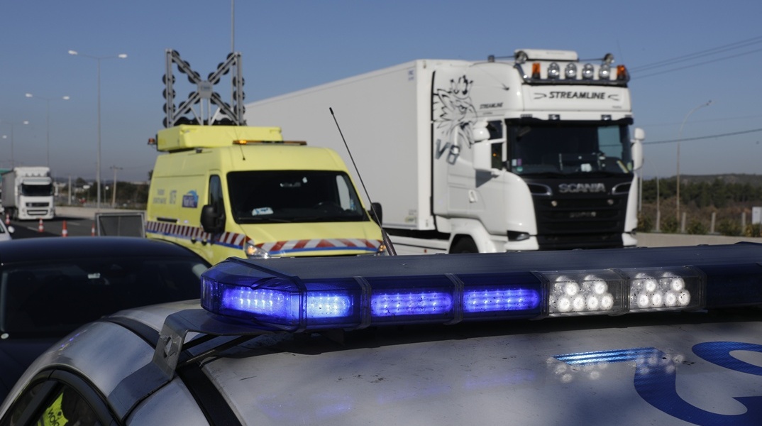 Στιγμιότυπο από καραμπόλα αυτοκινήτων