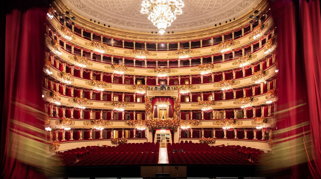 Η Σκάλα του Μιλάνου απαγορεύει είσοδο με σορτς, φανελάκια και σαγιονάρες - Οι θεατές καλούνται να τηρούν ενδυματολογικό κώδικα ευπρέπειας στην όπερα.