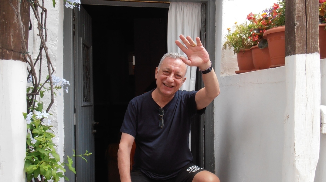 Bασίλης Καρακατσάνης | Σκύρος