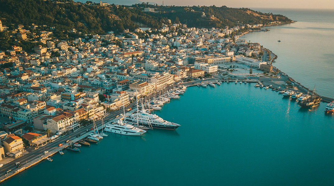 Ζάκυνθος: Τι να δεις, πού να κολυμπήσεις, πού να μείνεις και πού να φας το καλοκαίρι του 2025