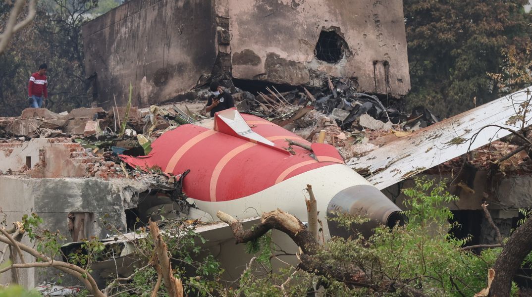 Air India: Χάος στο πιλοτήριο, οι διακόπτες καυσίμου έσβησαν λίγο πριν από τη συντριβή - Η προκαταρκτική έκθεση