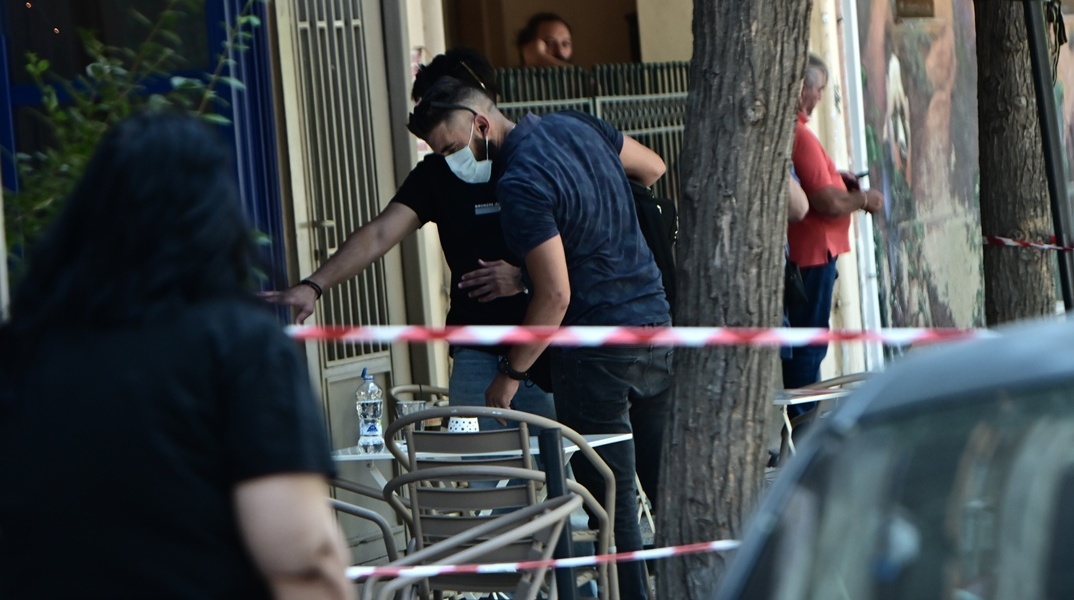 Πυροβολισμοί σε καφετέρια στον Κολωνό