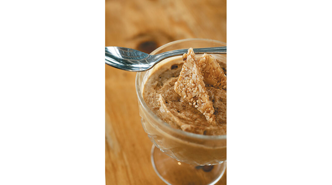 Αυλή - Δονούσα