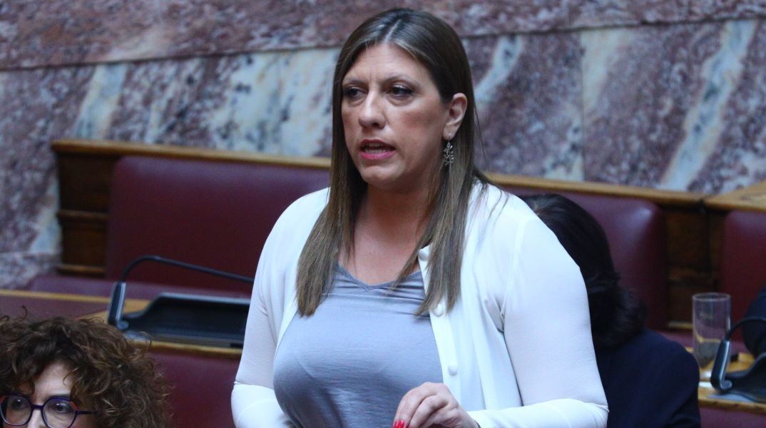 Επίθεση Κωνσταντοπούλου σε Τσίπρα: Κάνει τσάρκες στο εξωτερικό με μισθό βουλευτή