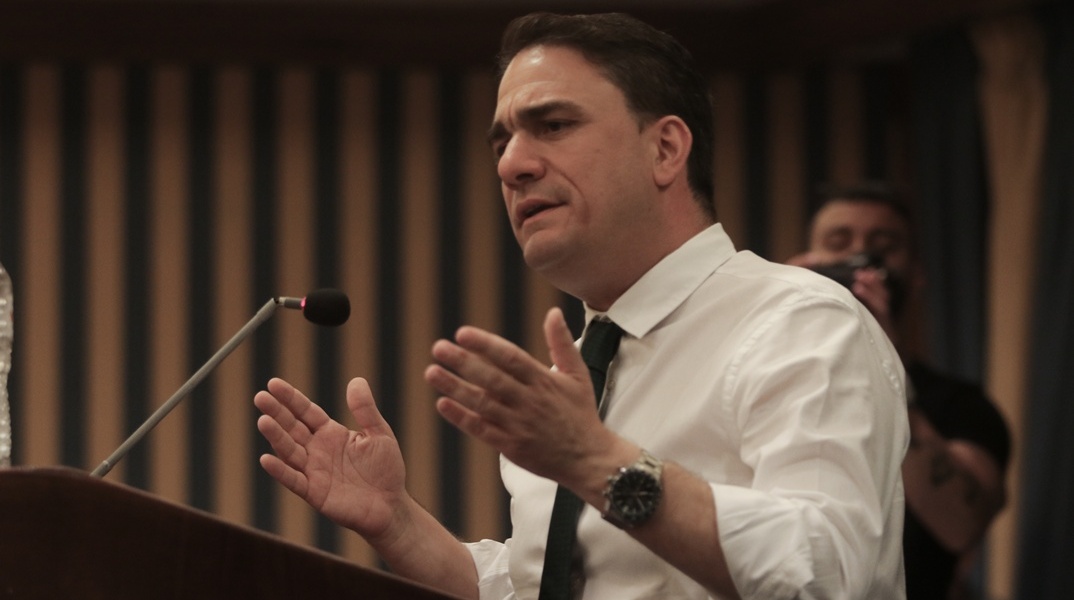 Κώστας Τσουκαλάς