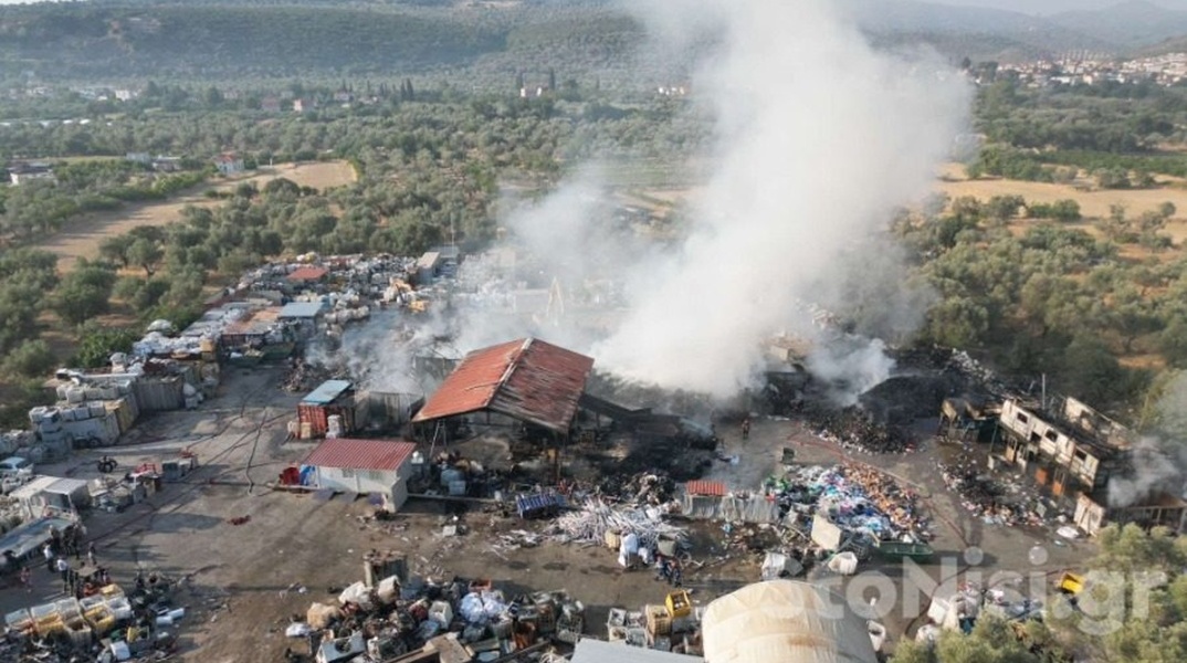 Φωτιά τώρα στη Μυτιλήνη