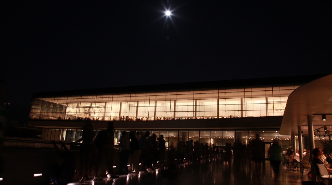 Πανσέληνος Αυγούστου στο Μουσείο της Ακρόπολης