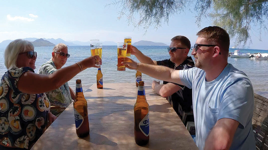 Όστρια: Γεύσεις Ελλάδας και φιλική ατμόσφαιρα στην Αίγινα