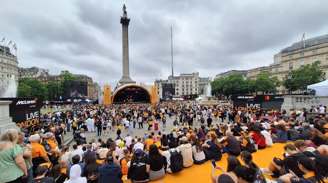 Ella Lloyd: Ένα από τα πιο ανερχόμενα ονόματα στον χώρο του μηχανοκίνητου αθλητισμού, η οδηγός από την Ουαλία μίλησε αποκλειστικά στην κάμερα του ΟΠΑΠ. 