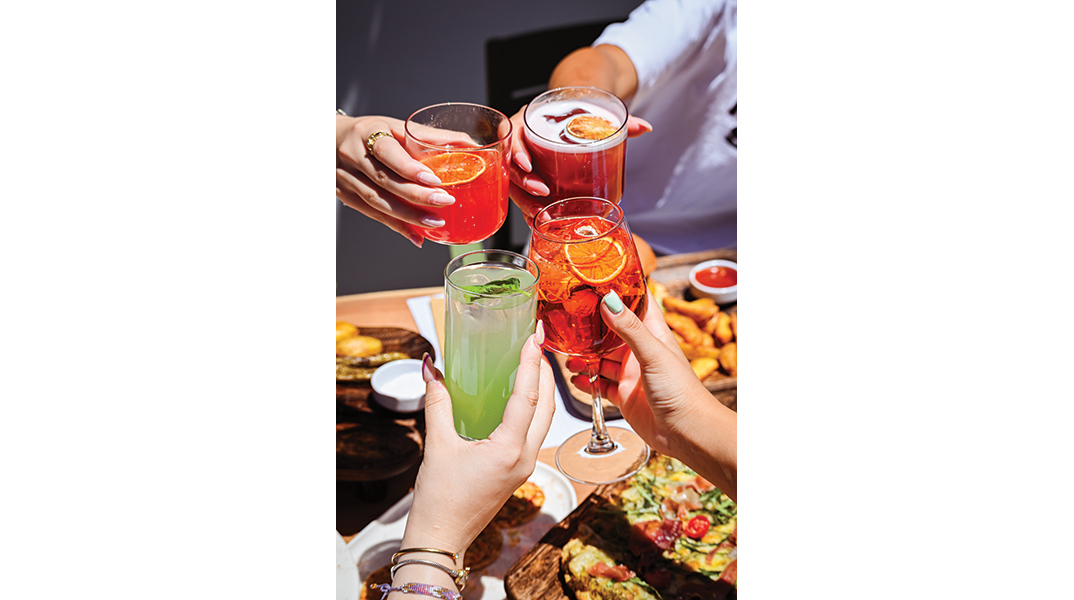 Morenita All Day Bar