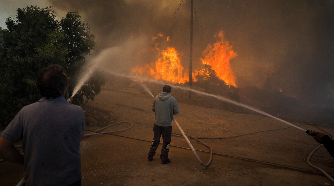 Πού έχει φωτιά τώρα - Live χάρτης με τις πυρκαγιές στην Ελλάδα