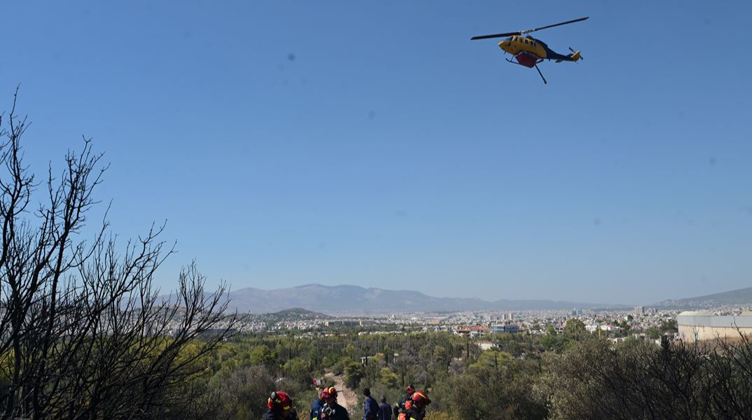 Σε ύφεση η φωτιά στην Πολυτεχνειούπολη - Οριοθετήθηκε γρήγορα από τις πυροσβεστικές δυνάμεις