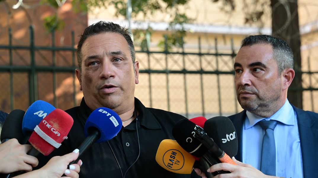 Πατέρας Κυριακής Γρίβα: Όλες οι γυναίκες να σηκώσουν κεφάλι και να μιλήσουν