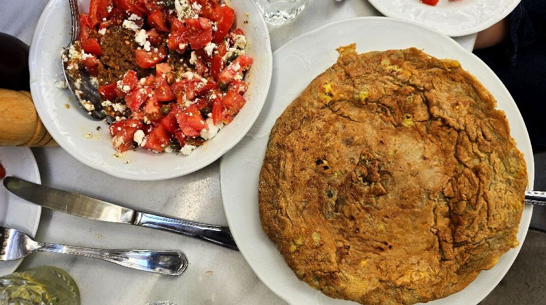 Καφέ Ναι, Τήνος