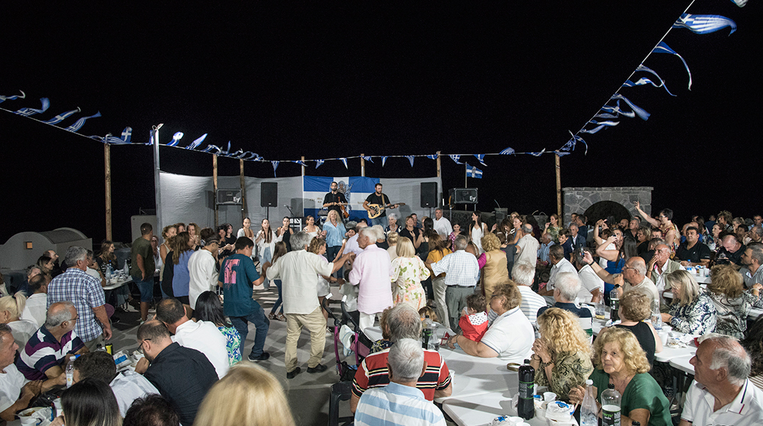 Χορέψετε! Όπου, όπως κι αν είστε, ποτέ μην αμελείτε