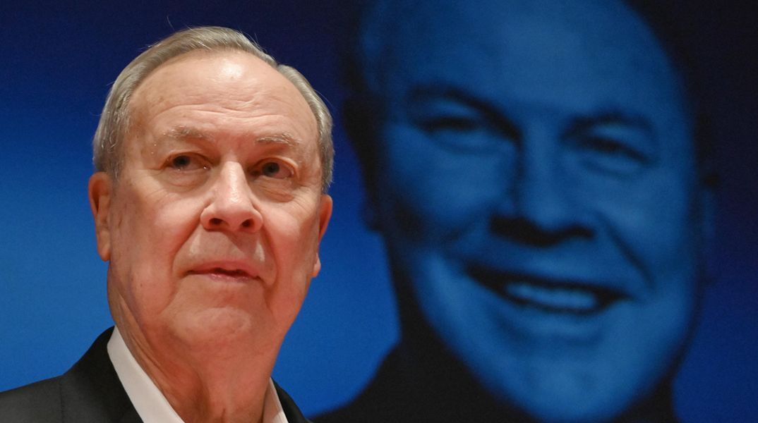 Πέθανε ο θρυλικός σκηνοθέτης  Ρόμπερτ Γουίλσον, ο οραματιστής του σύγχρονου θεάτρου