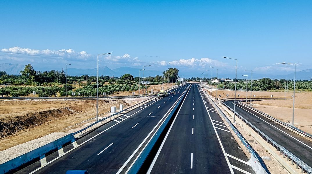 Αθήνα - Πύργος σε δύο ώρες και 45 λεπτά: Στην κυκλοφορία από σήμερα το πρώτο τμήμα 65 χιλιομέτρων της Πατρών - Πύργου