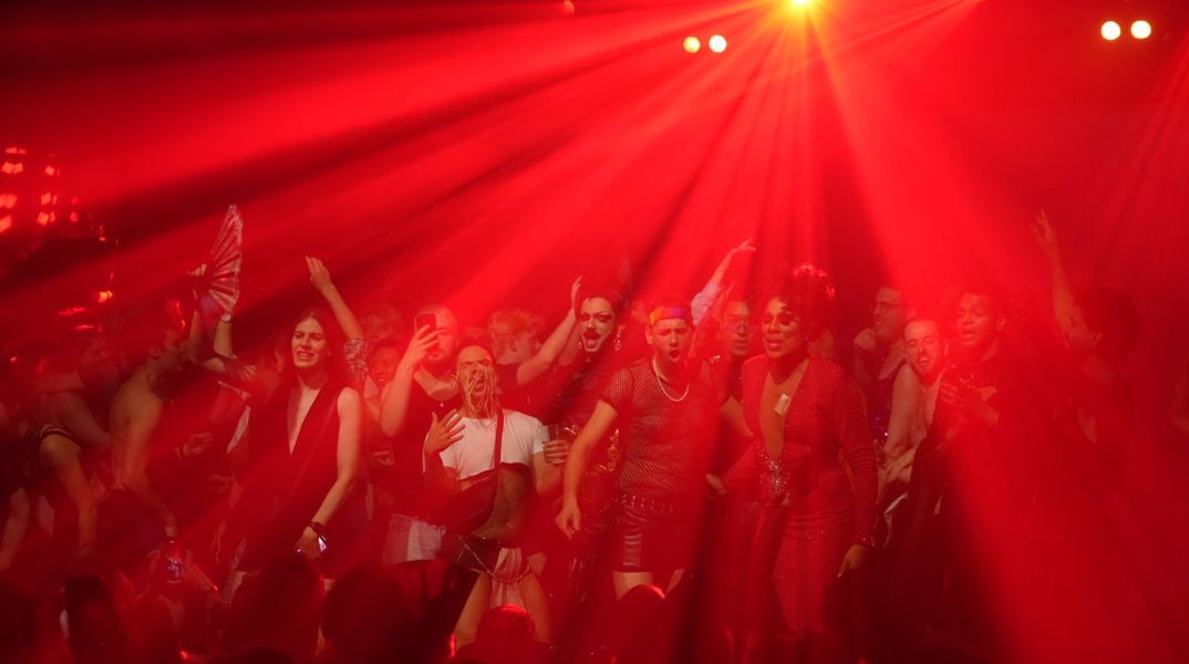 Γερμανία: Το εμβληματικό κλαμπ SchwuZ στο Βερολίνο κήρυξε πτώχευση μετά από σχεδόν μισό αιώνα λειτουργίας - Θύμα της κρίσης στη νυχτερινή διασκέδαση της πόλης.