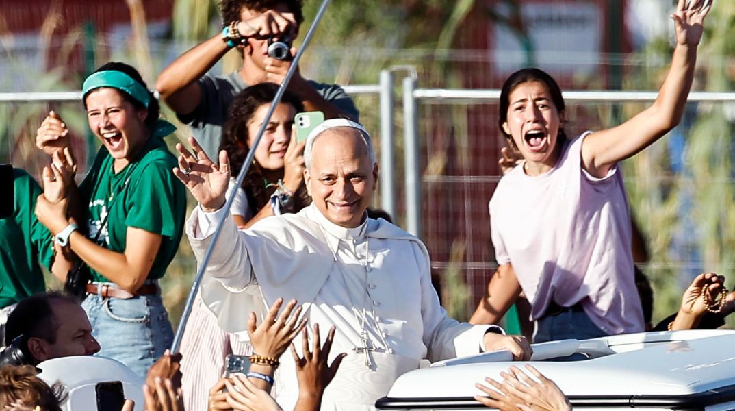 Ο Πάπας Λέων ΙΔ΄ συγκέντρωσε έως και 1 εκατ. νέους σε αγρυπνία στη Ρώμη - Μίλησε για πίστη, ελπίδα και τη δύναμη της νεολαίας.