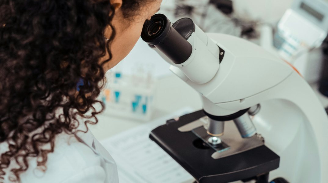 Συναγερμός για το βακτήριο που τρέφεται με ανθρώπινη σάρκα 