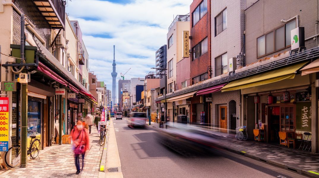 Το Τόκιο πρώτος προορισμός για τηλεργασία και διακοπές το 2025, σύμφωνα με την IWG - Η Αθήνα κατακτά τη 12η θέση ανάμεσα σε 40 πόλεις.
