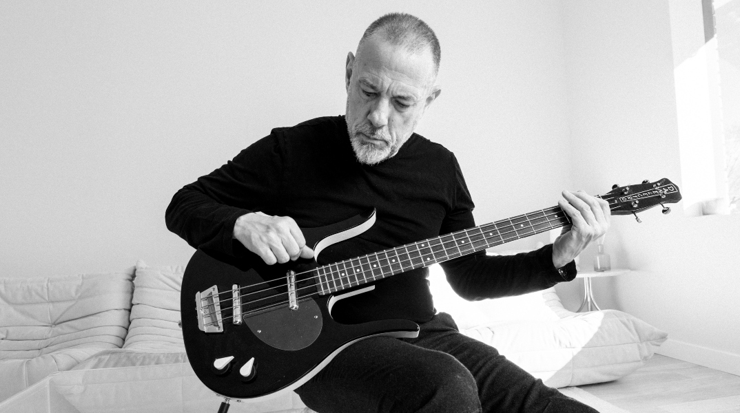 Ο Eric Hilton των Thievery Corporation μας στέλνει την κασέτα του καλοκαιριού