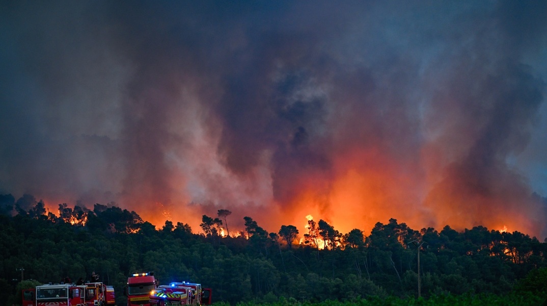 Φωτιά στη Γαλλία 