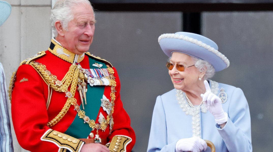 Ο εξορκισμός στο Παλάτι και η Βασίλισσα Ελισάβετ 