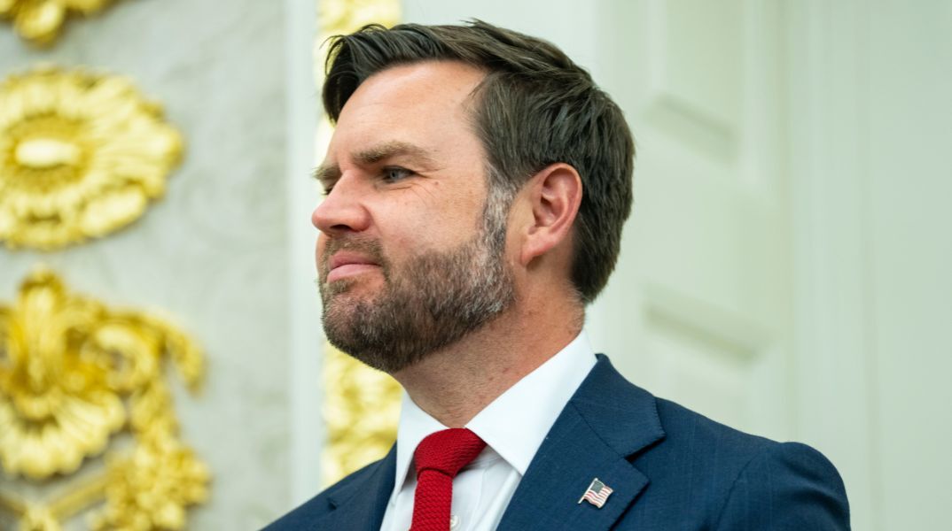 Ο Τζέι Ντι Βανς δηλώνει πως οι ΗΠΑ δεν σκοπεύουν να αναγνωρίσουν παλαιστινιακό κράτος - Λόγω απουσίας λειτουργικής κυβέρνησης στην περιοχή.