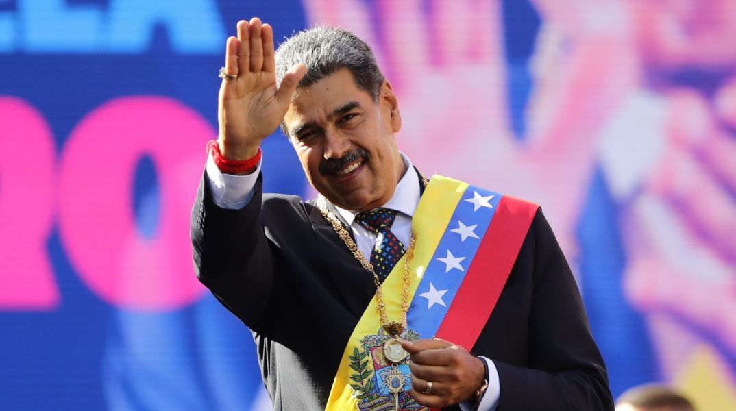 Οι ΗΠΑ διπλασιάζουν την αμοιβή για πληροφορίες για τον Νικολάς Μαδούρο στα 50 εκατ. δολάρια, κατηγορώντας τον για διεθνή διακίνηση ναρκωτικών.