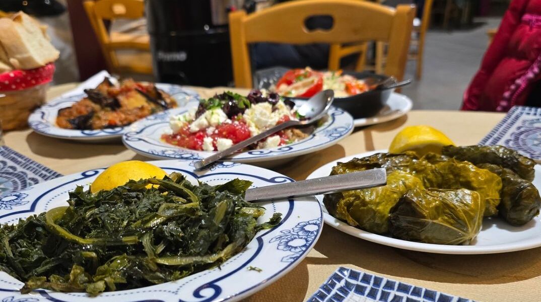 Ευγενία, Σύνταγμα