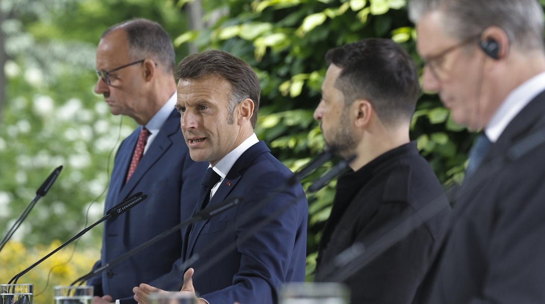 Ο Εμανουέλ Μακρόν και ο Βολοντίμιρ Ζελένσκι