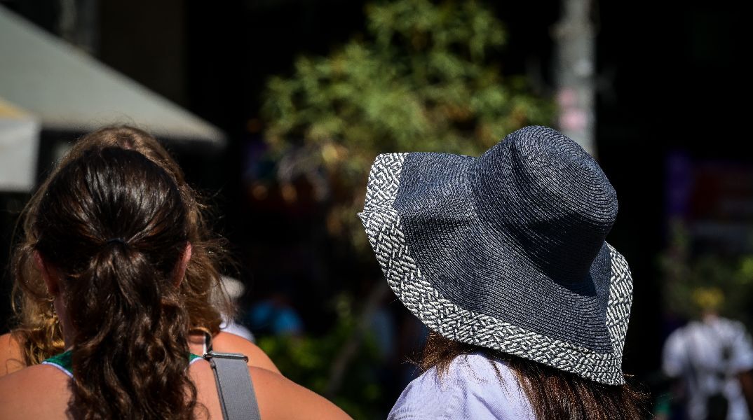 Καιρός: Έως τους 41°C η θερμοκρασία την Τρίτη - Οι άνεμοι θα φτάσουν τα 8 μποφόρ