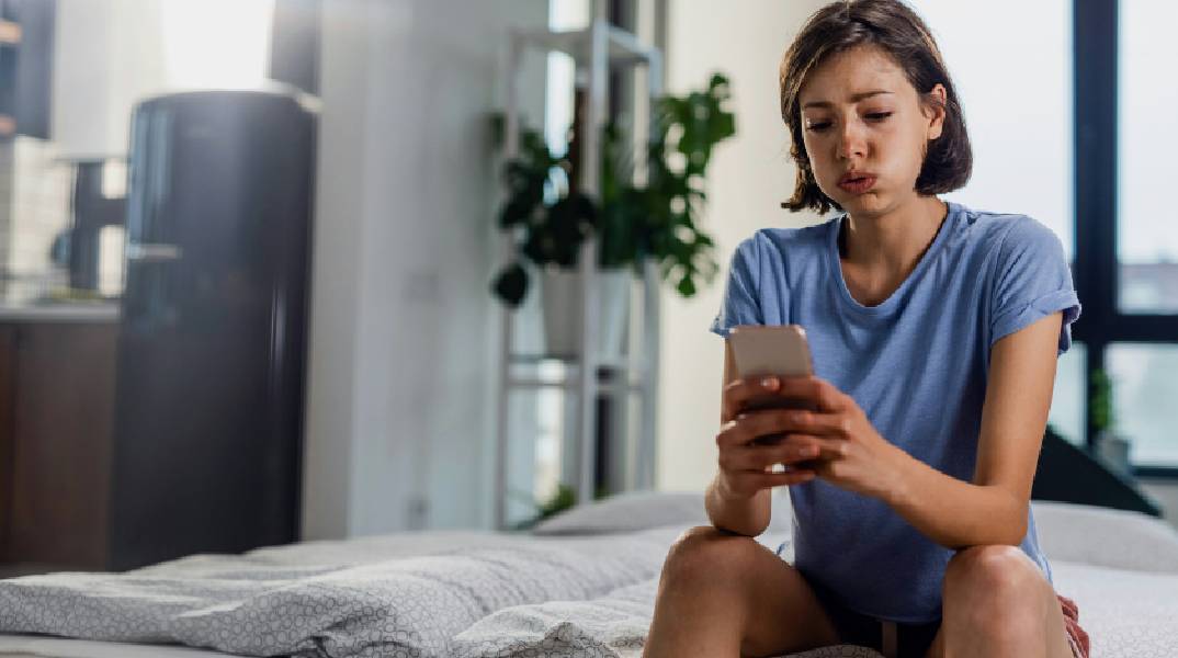 Το τηλέφωνο δεν είναι πια για να μιλάμε