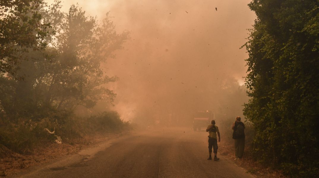 Φωτιές: Η πιο σκληρή μάχη σε Αχαϊα, Πρέβεζα και Χίο - Διαδοχικά 112