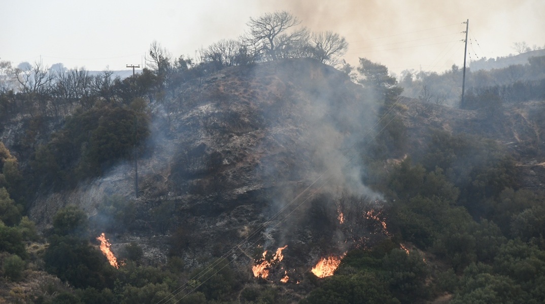 Φωτιά στην Αχαΐα