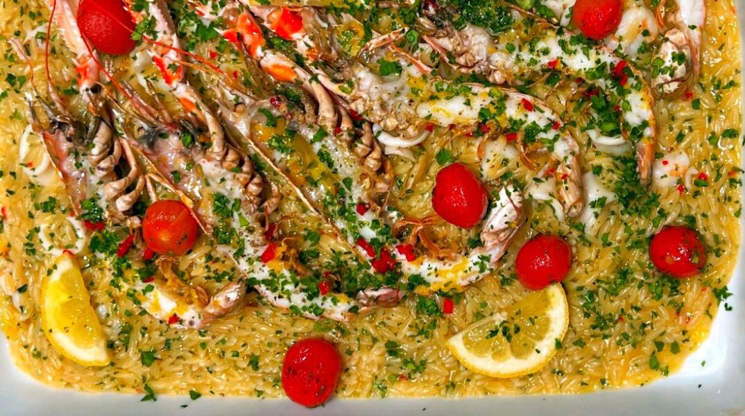 Γιουβέτσι με καραβίδες 