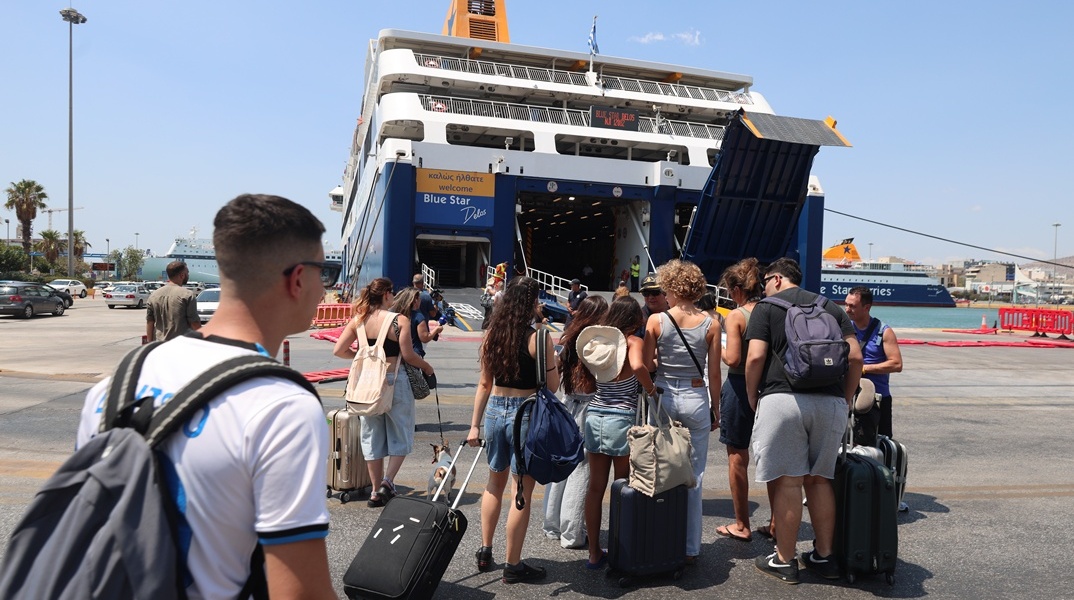 Κορυφώνεται η έξοδος των εκδρομέων του Δεκαπενταύγουστου - 47 δρομολόγια σήμερα από Πειραιά, Λαύριο, Ραφήνα