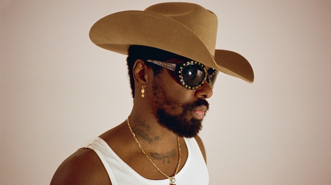 Curtis Harding: Η κασέτα του καλοκαιριού για τους αναγνώστες της Athens Voice και τους ακροατές του Voice 102.5