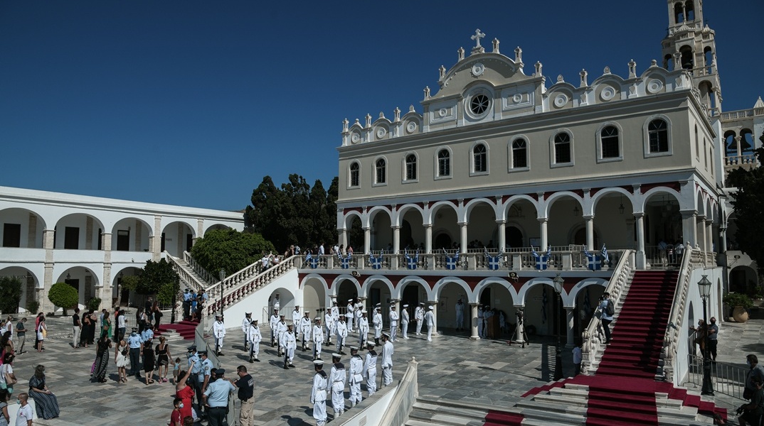 Παναγία της Τήνου