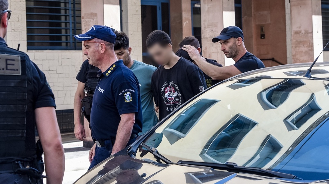 «Εγώ την έβαλα με τσακμάκι» - Η κυνική ομολογία του 19χρονου για τη φωτιά στα Συχαινά της Πάτρας