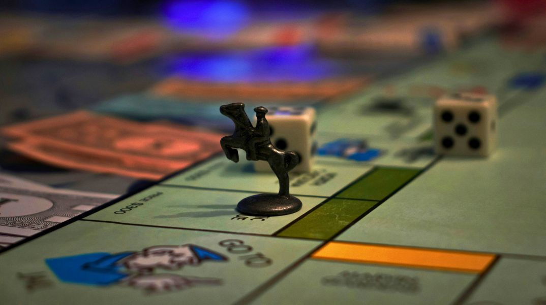 Τι μας διδάσκουν τα επιτραπέζια παιχνίδια και γιατί έχουν γίνει και πάλι δημοφιλή;