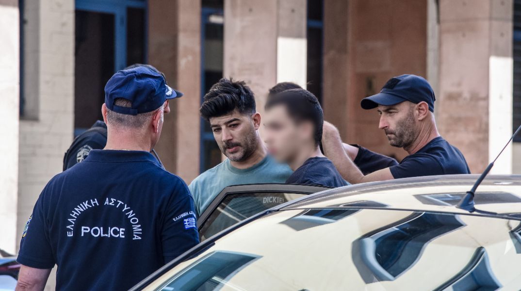 Φωτιές στην Πάτρα