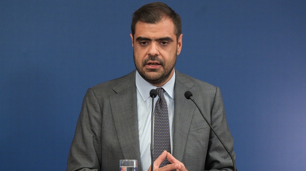 Ο κυβερνητικός εκπρόσωπος, Παύλος Μαρινάκης