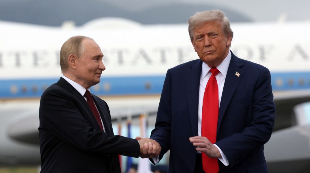 Πώς εξηγείται η αιφνίδια αλλαγή στάσης του Τραμπ μετά την Αλάσκα και γιατί ανησυχούν οι Ευρωπαίοι